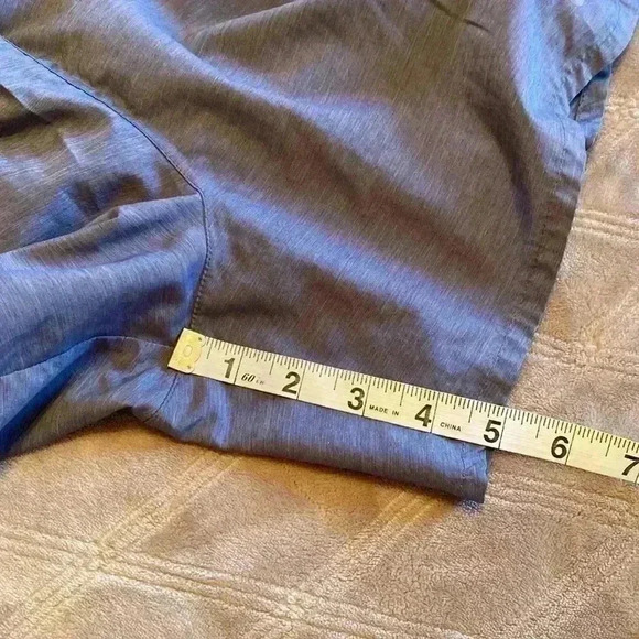 Nike Dri Fit Gray Woman’s Shorts, Size Medium. - Picture 9 of 9